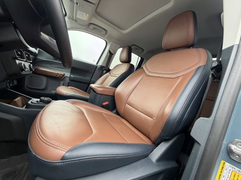 Used 2023 Ford Maverick Lariat w/ Lariat Luxury Package image 11