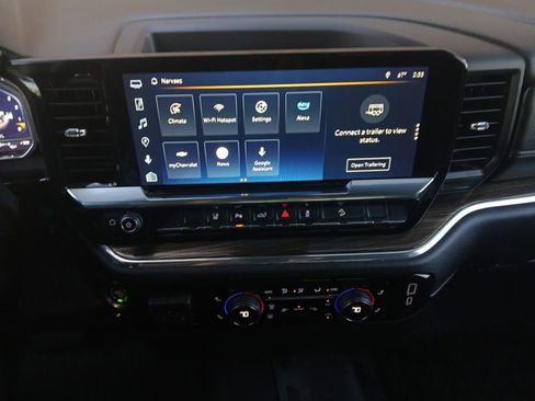 Used 2025 Chevrolet Silverado 2500 LT w/ All Star Edition image 8