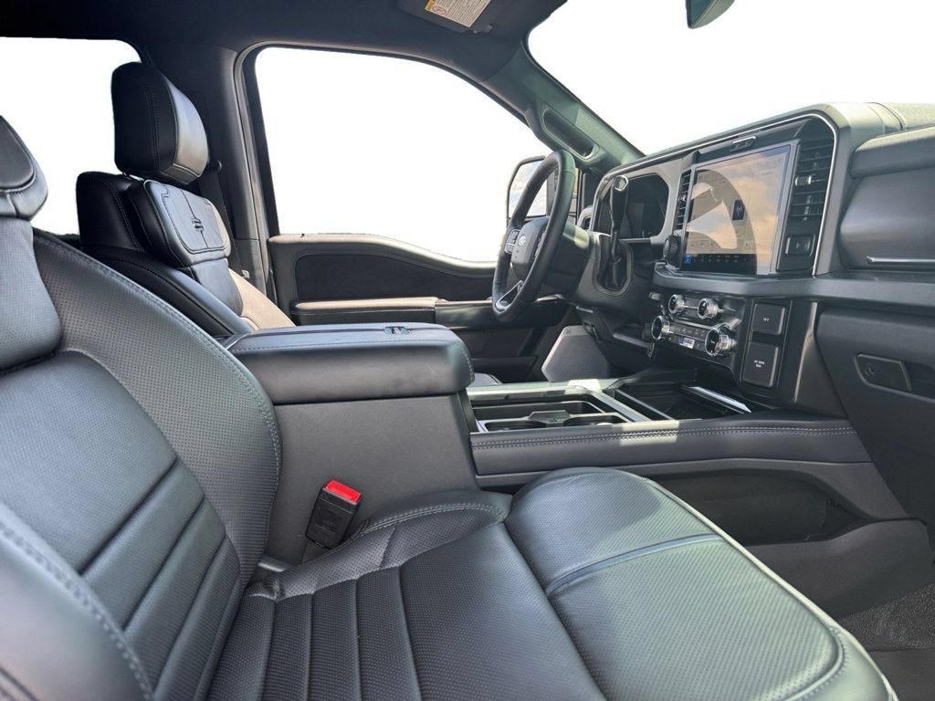 Used 2026 Ford F250 Platinum AWD/4WD image 18
