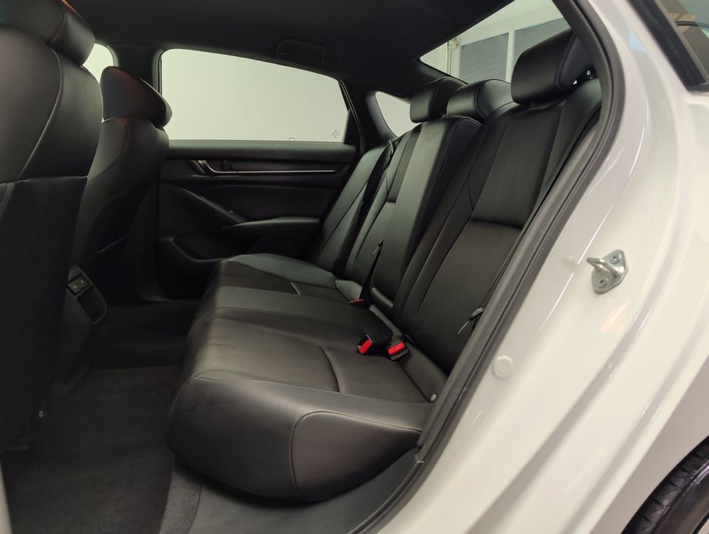 Used 2022 Honda Accord Sport image 29