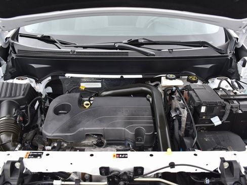 Used 2023 Chevrolet Equinox LT image 16