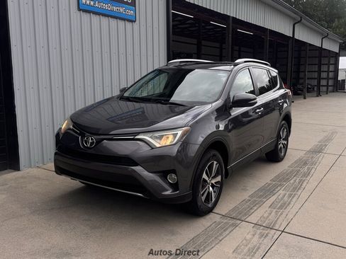 Used 2016 Toyota RAV4 XLE FWD image 2