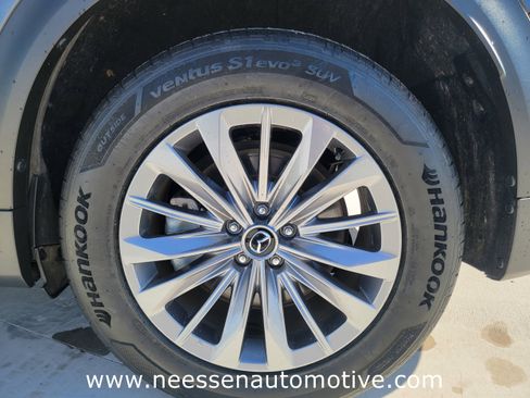 Used 2024 MAZDA CX-90 3.3 Turbo w/ Preferred Plus image 32