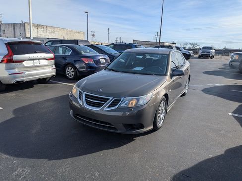 Used 2008 Saab 9-3 2.0T w/ Moonroof Package image 5