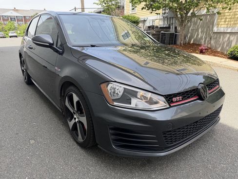 Used 2016 Volkswagen GTI SE FWD image 9