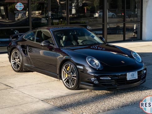 Used 2010 Porsche 911 Turbo AWD/4WD image 26