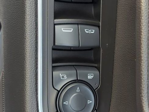 Used 2025 Chevrolet Silverado 2500 LT w/ Texas Edition image 15