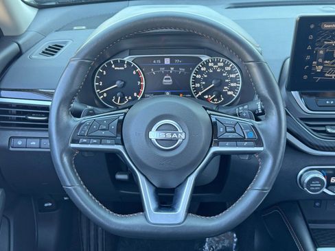 Used 2024 Nissan Altima 2.0 SR image 19