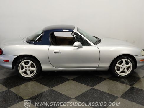 Used 1999 MAZDA MX-5 Miata image 12