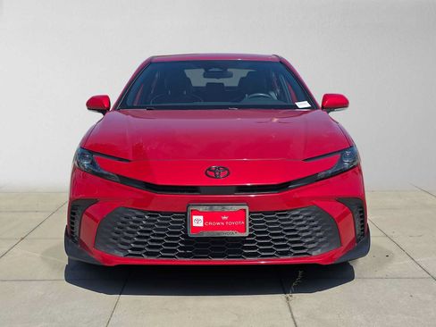 Certified 2025 Toyota Camry SE FWD image 8