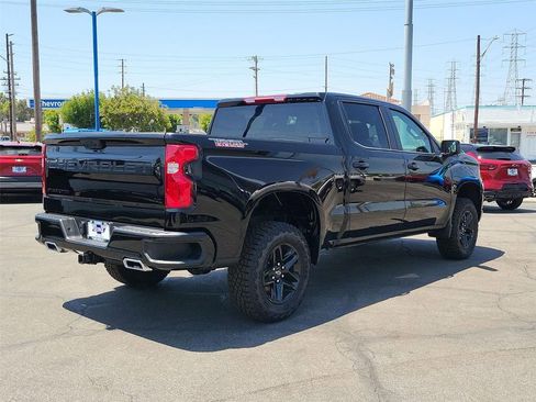 Certified 2024 Chevrolet Silverado 1500 LT Trail Boss w/ LPO, Dark Essentials Package AWD/4WD image 29