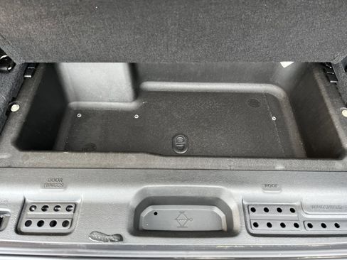 Used 2022 Jeep Wrangler Sport S image 12