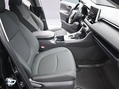 New 2025 Toyota RAV4 LE image 27