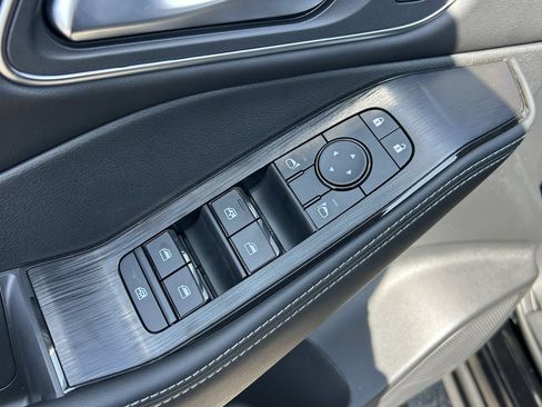 New 2026 Nissan Rogue Platinum AWD/4WD image 33