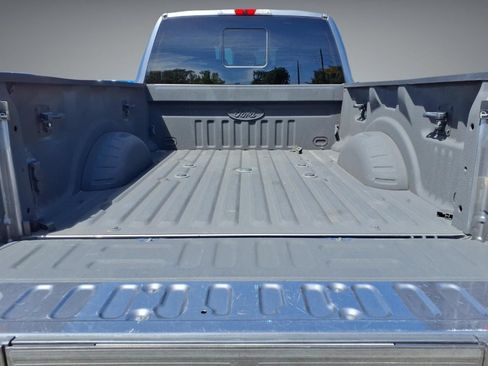 Used 2022 Ford F350 Lariat w/ Tremor Off-Road Package AWD/4WD image 11