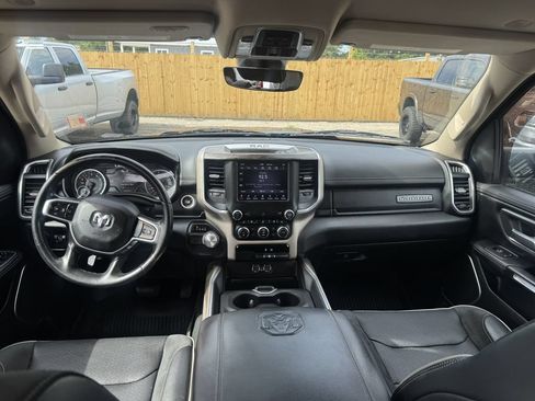 Used 2020 RAM 1500 Laramie RWD image 10