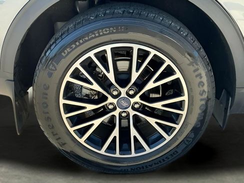 Used 2022 Ford Escape SE FWD image 15