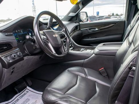 Used 2016 Cadillac Escalade Platinum image 11