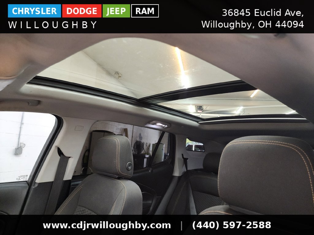 Used 2018 GMC Terrain SLE w/ Driver Convenience Package AWD/4WD image 25