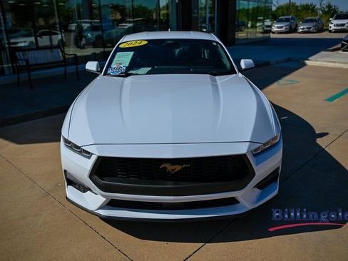 Used 2024 Ford Mustang Premium image 8