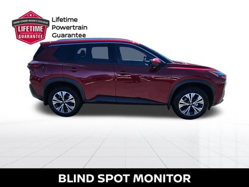 Used 2021 Nissan Rogue SV w/ Premium Package FWD image 7