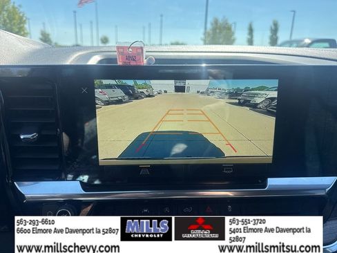 Used 2023 Chevrolet Silverado 1500 LT AWD/4WD image 19