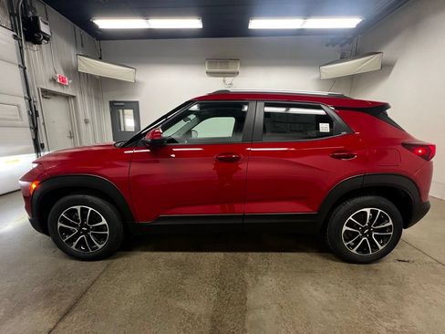 New 2026 Chevrolet TrailBlazer LT w/ LT Cold Weather Package FWD image 6