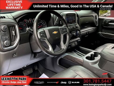 Used 2020 Chevrolet Silverado 1500 LTZ w/ LTZ Premium Package AWD/4WD image 17