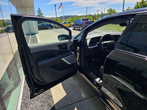 New 2026 Cadillac Optiq Sport 1 AWD/4WD image 18