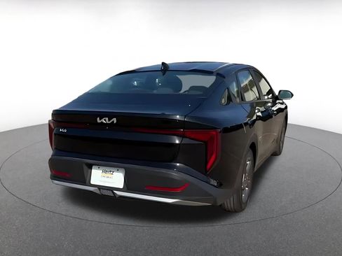 Used 2025 Kia K4 LXS image 11