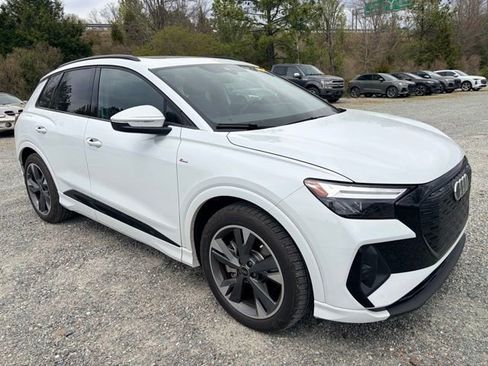 Used 2025 Audi Q4 e-tron Premium Plus w/ Premium Plus image 3