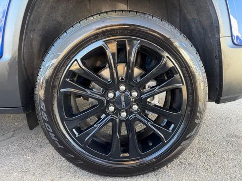 Used 2023 GMC Acadia SLT w/ Elevation Edition FWD image 45