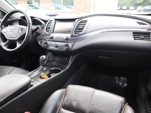 Used 2018 Chevrolet Impala Premier FWD image 11