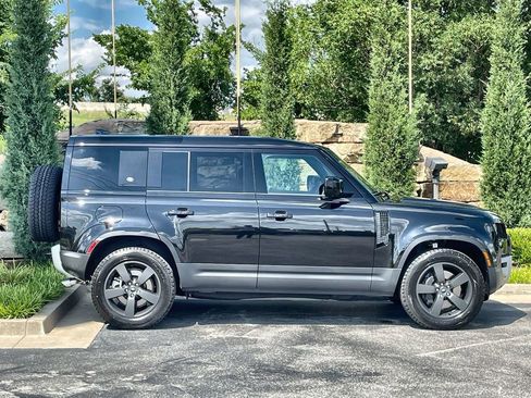 Certified 2024 Land Rover Defender 110 SE image 6