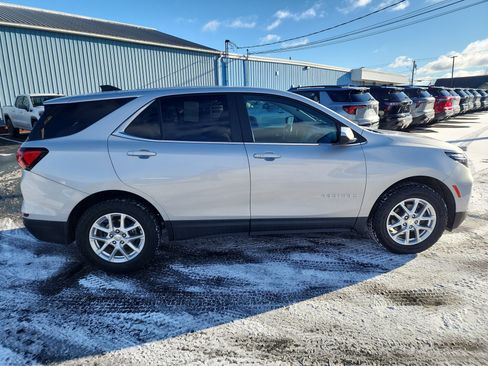 Certified 2022 Chevrolet Equinox LT image 9