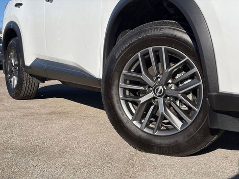 Certified 2025 Nissan Rogue S image 2