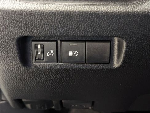 Used 2021 Toyota RAV4 XLE image 14