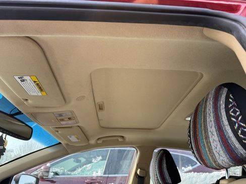 Used 2012 Hyundai Elantra Limited image 10