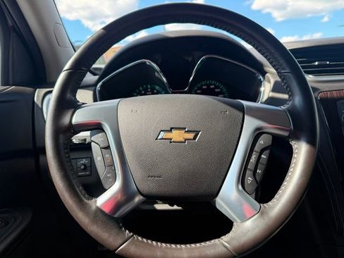 Used 2017 Chevrolet Traverse LT w/ Style and Technology Package AWD/4WD image 15