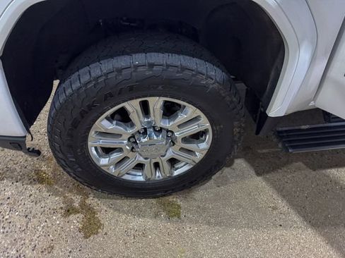 Used 2022 GMC Sierra 2500 Denali AWD/4WD image 32