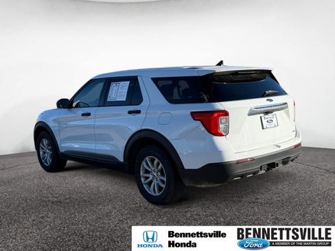 Used 2021 Ford Explorer 4WD w/ Class III Trailer Tow Package image 3