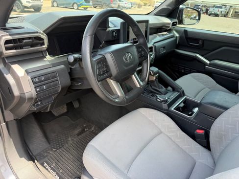 Used 2024 Toyota Tacoma SR5 AWD/4WD image 19