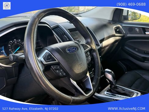 Used 2015 Ford Edge SEL w/ Equipment Group 201A image 9
