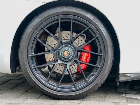 Used 2018 Porsche 911 Targa 4 GTS AWD/4WD image 32