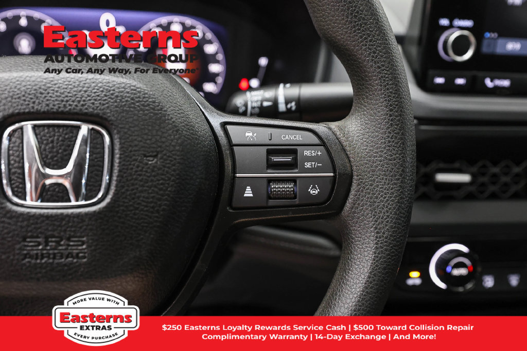 Used 2025 Honda Accord SE image 17