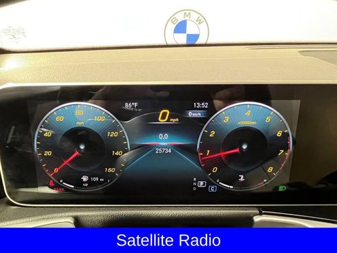 Used 2021 Mercedes-Benz GLB 250 4MATIC image 4