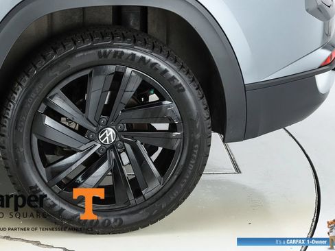 Used 2023 Volkswagen Atlas Cross Sport SE w/ Panoramic Sunroof Package AWD/4WD image 45