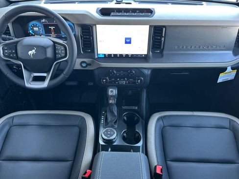 New 2026 Ford Bronco Big Bend image 3