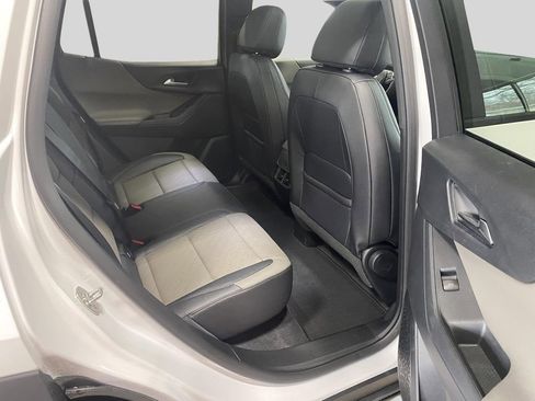 New 2026 Chevrolet Equinox LT w/ Convenience Package II image 8