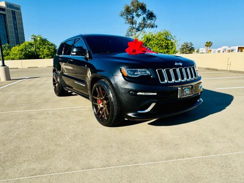 Used 2014 Jeep Grand Cherokee SRT8 w/ Luxury Group II image 3